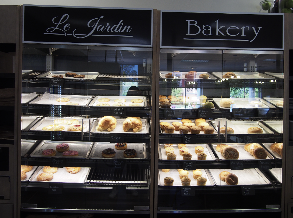 Wallingford’s Newest Attraction: Le Jardin Café and ACHIQ Designs